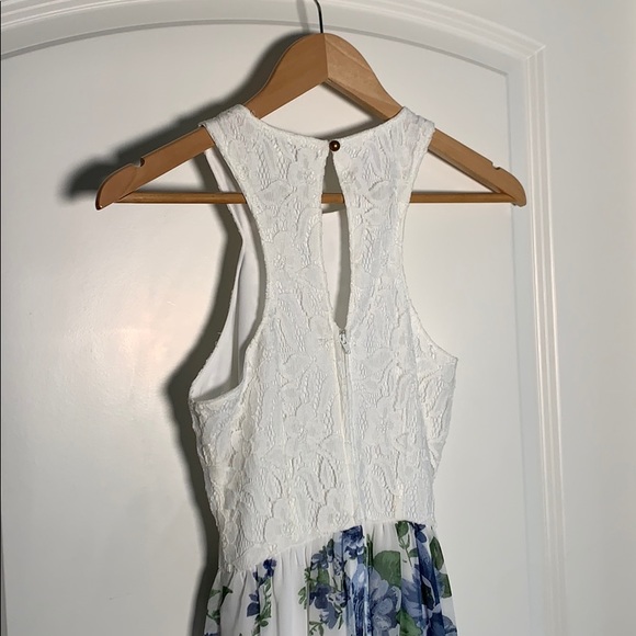 Speechless White Lace/Blue Floral Dress - Picture 2 of 6